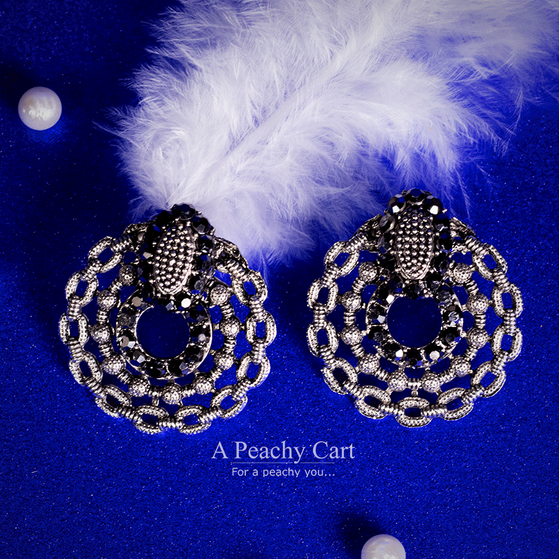 Mystic Chain Knot Oxidized Earrings